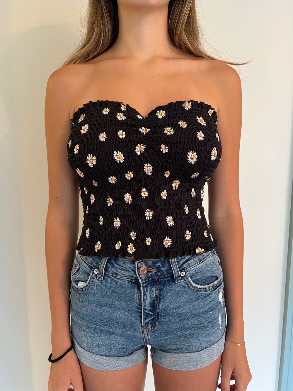 Rue21 Black Smocked Tube Top with White & Yellow Daisy Print